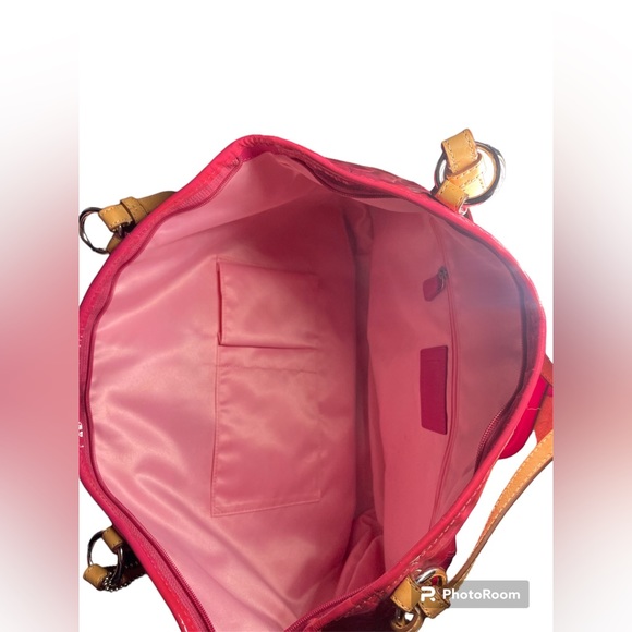 Pink coach purse set - Picture 4 of 9